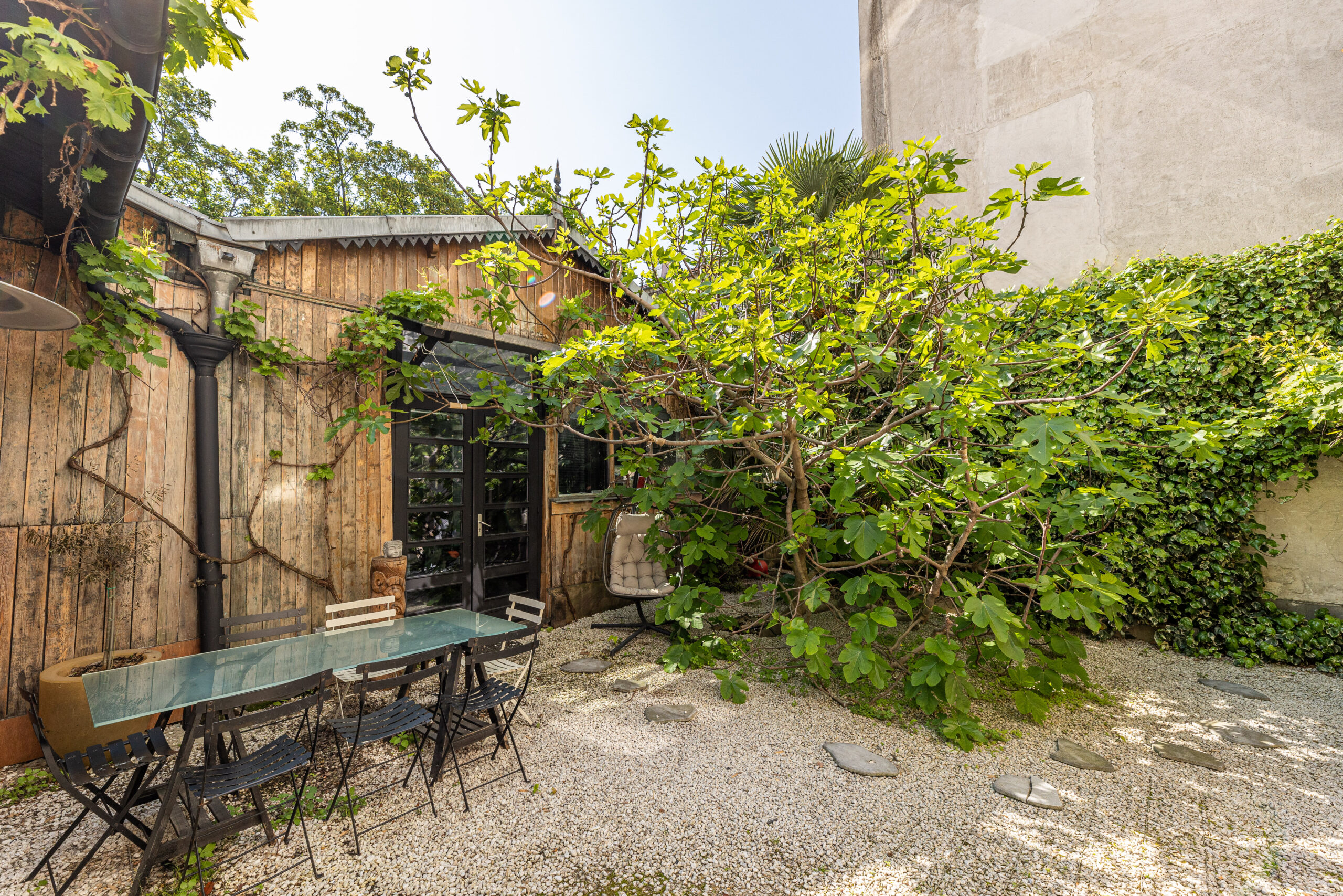 ParisPrivate - Atelier des Abbesses - Façade et jardin